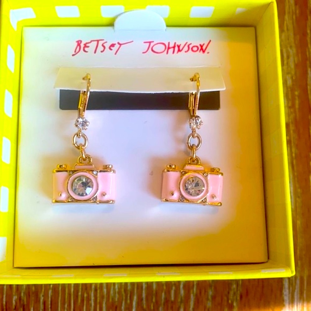 BNWT Betsey Johnson Camera Earrings